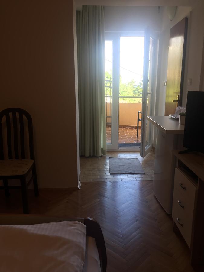 Guest House Panorama Palit Exterior photo